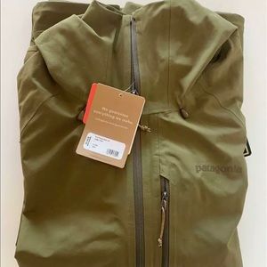 Patagonia Powder Bowl Gore-Tex Shell NWOT Women L